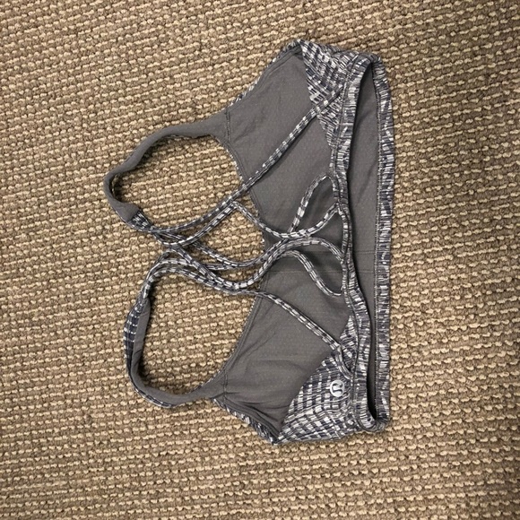 lululemon grey patterned sport bra!taking offers:) - Picture 2 of 2